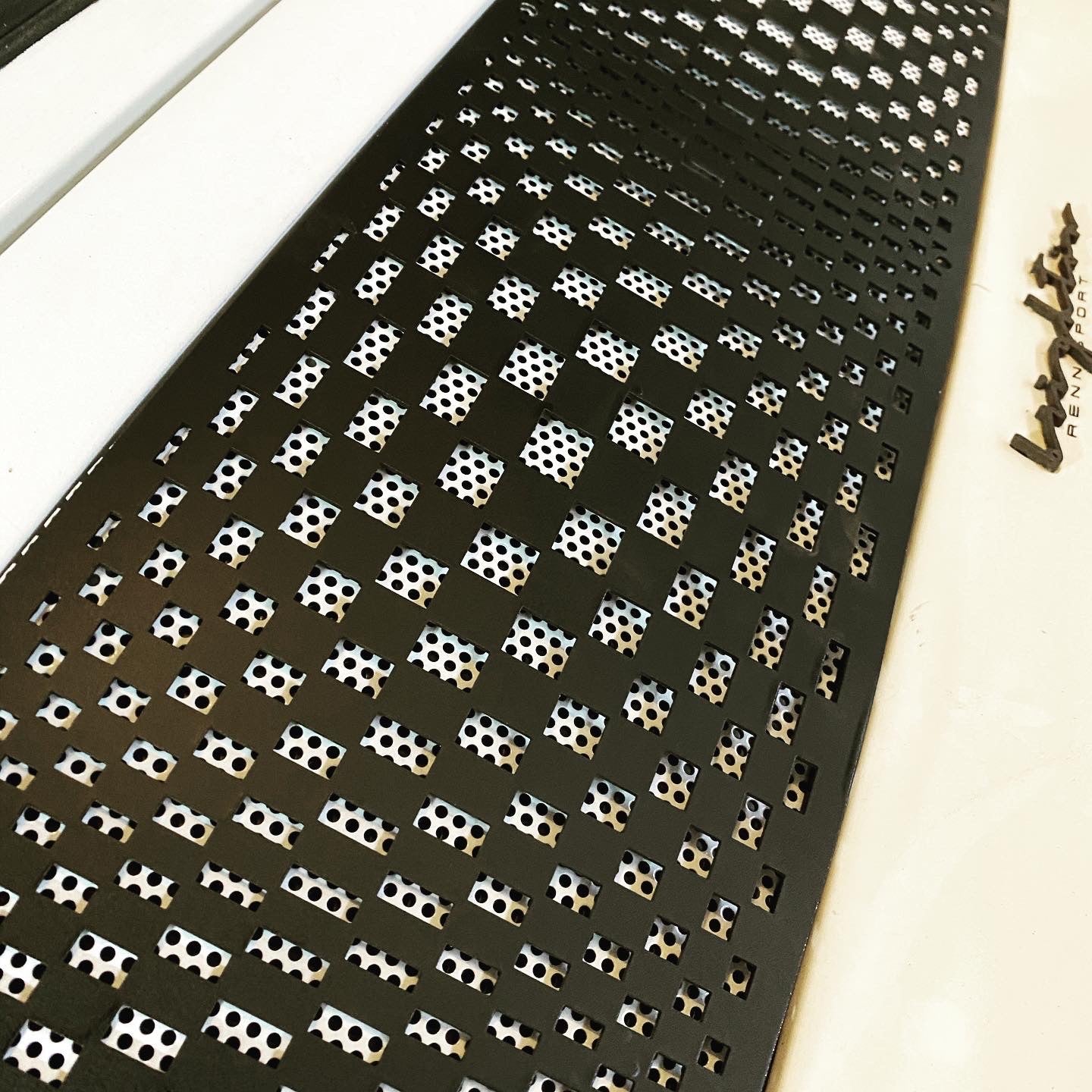 911 Deck Grill - Pasha Pattern